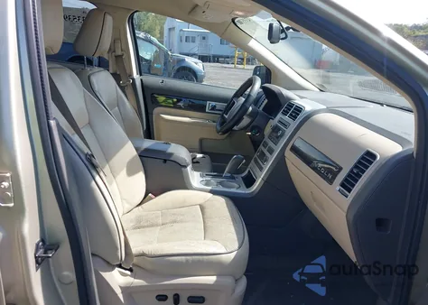 2010 Lincoln Mkx z USA, uszkodzony, nr VIN 2LMDJ8JC2ABJ16919